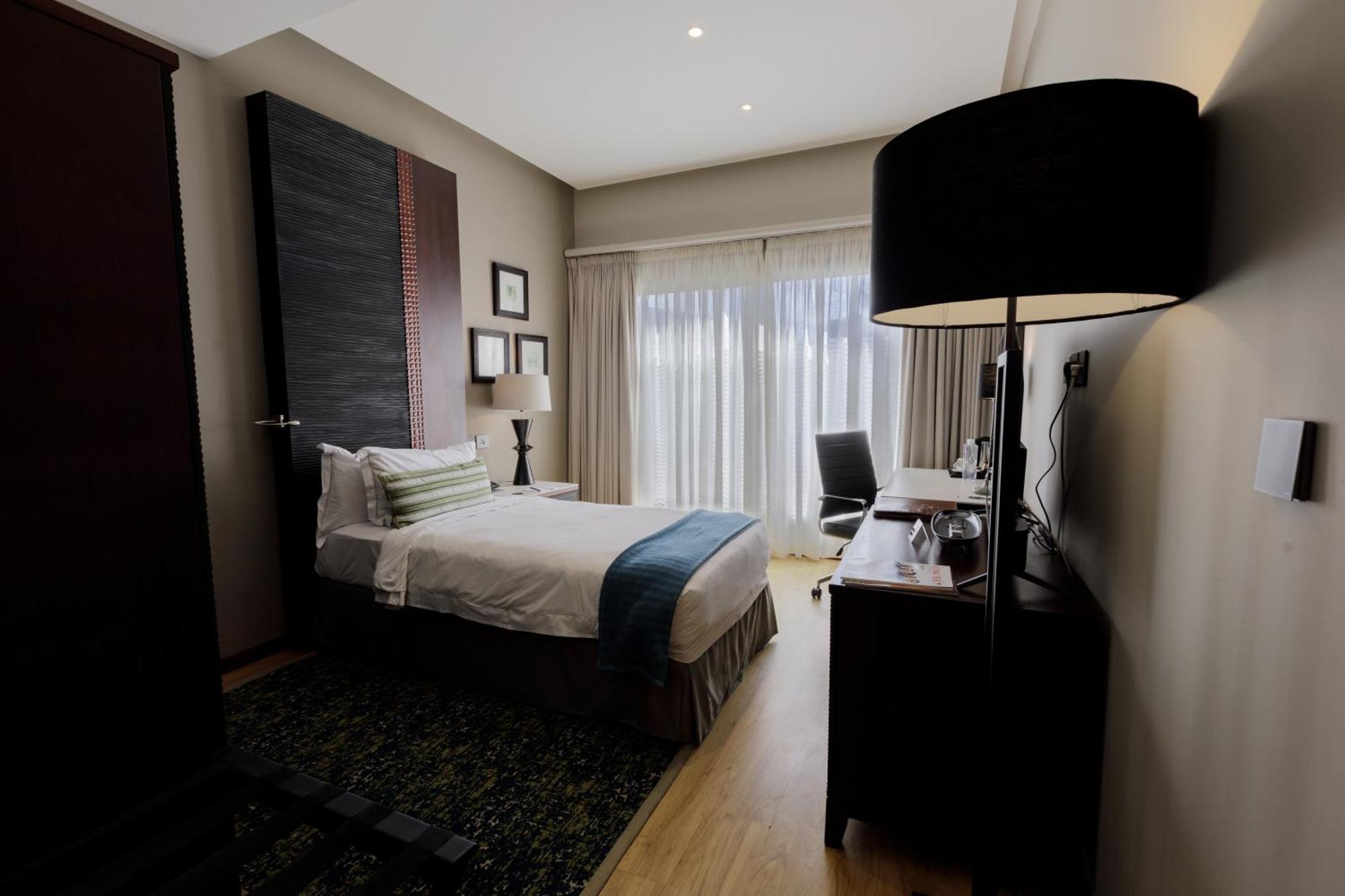 Sea Cliff Hotel Νταρ ες Σαλάμ Εξωτερικό φωτογραφία