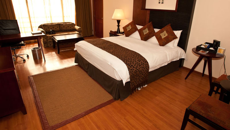 Sea Cliff Hotel Νταρ ες Σαλάμ Εξωτερικό φωτογραφία