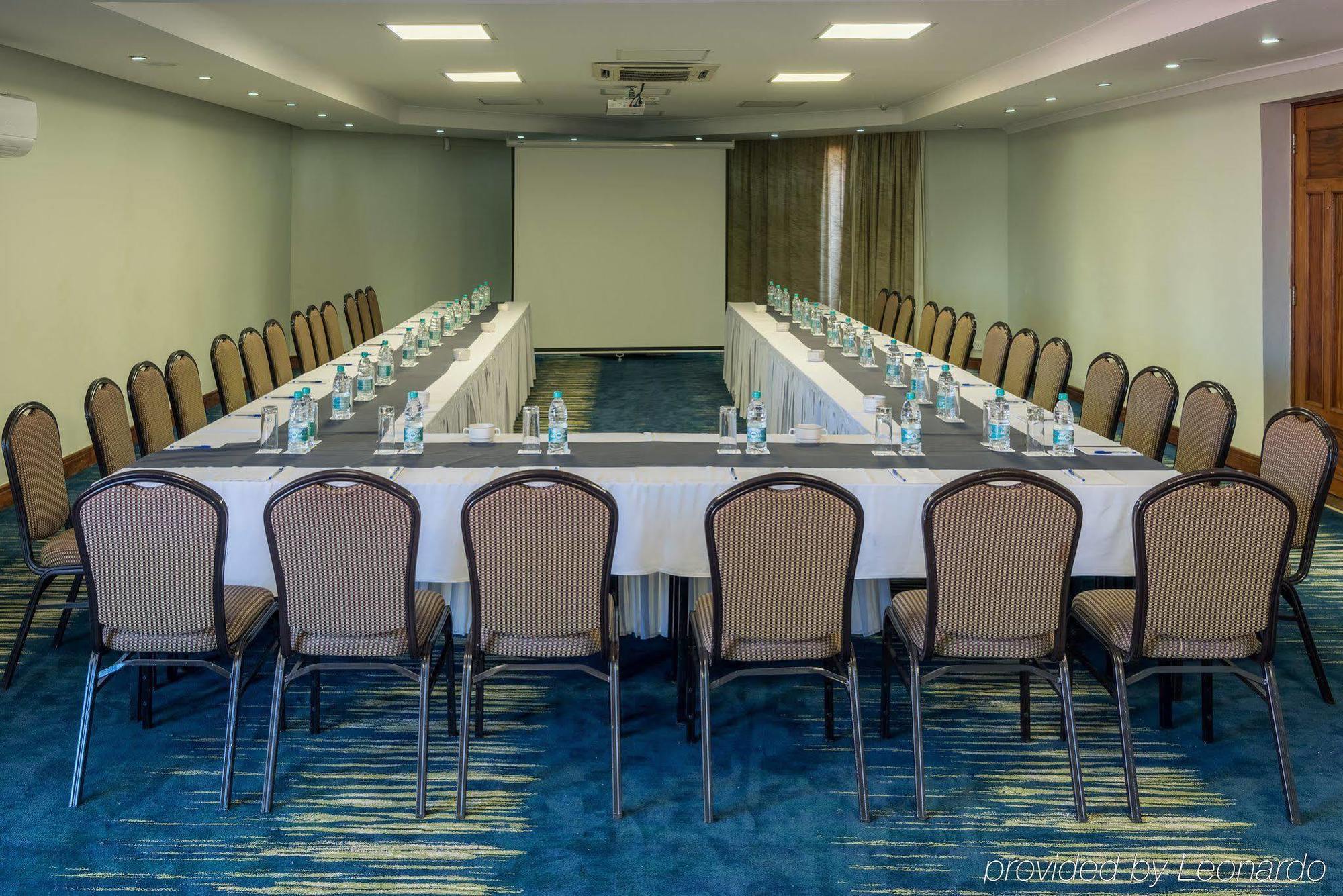 Sea Cliff Hotel Νταρ ες Σαλάμ Εξωτερικό φωτογραφία