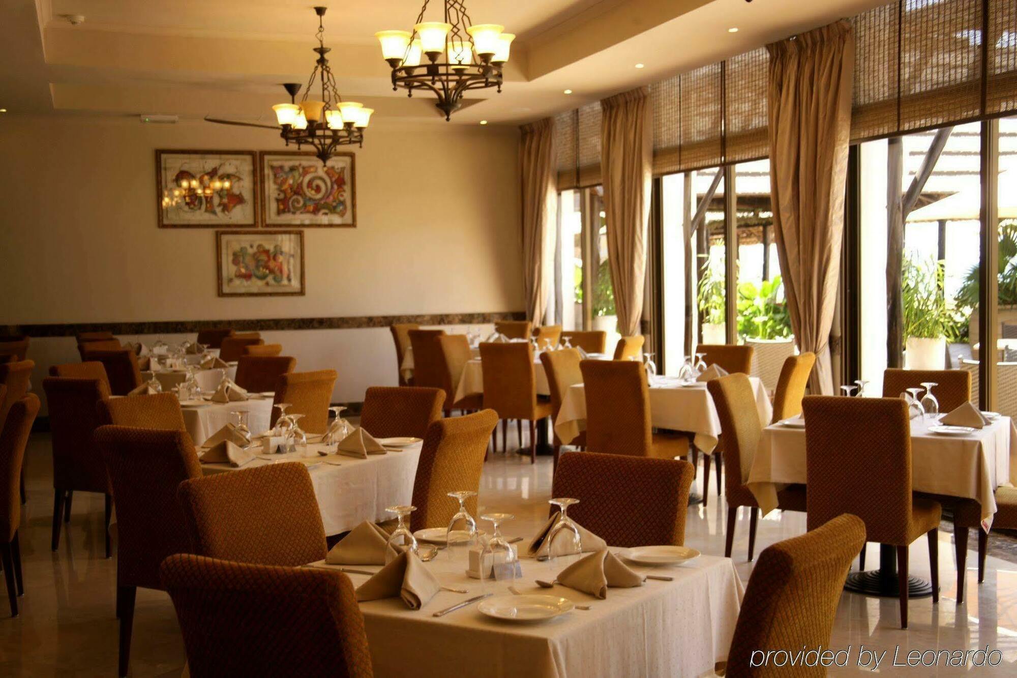 Sea Cliff Hotel Νταρ ες Σαλάμ Εξωτερικό φωτογραφία