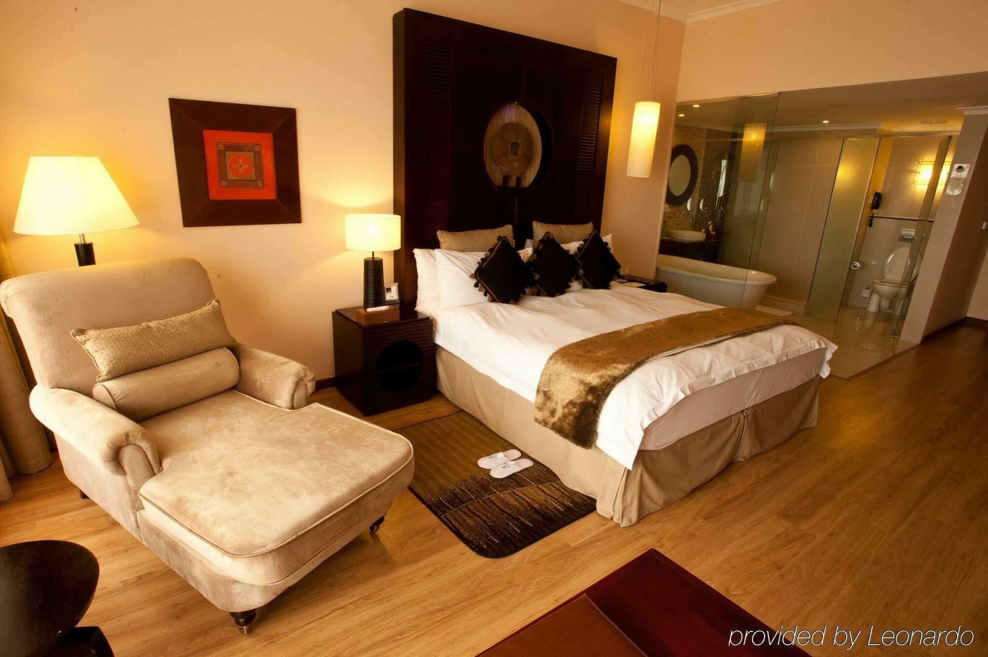 Sea Cliff Hotel Νταρ ες Σαλάμ Εξωτερικό φωτογραφία